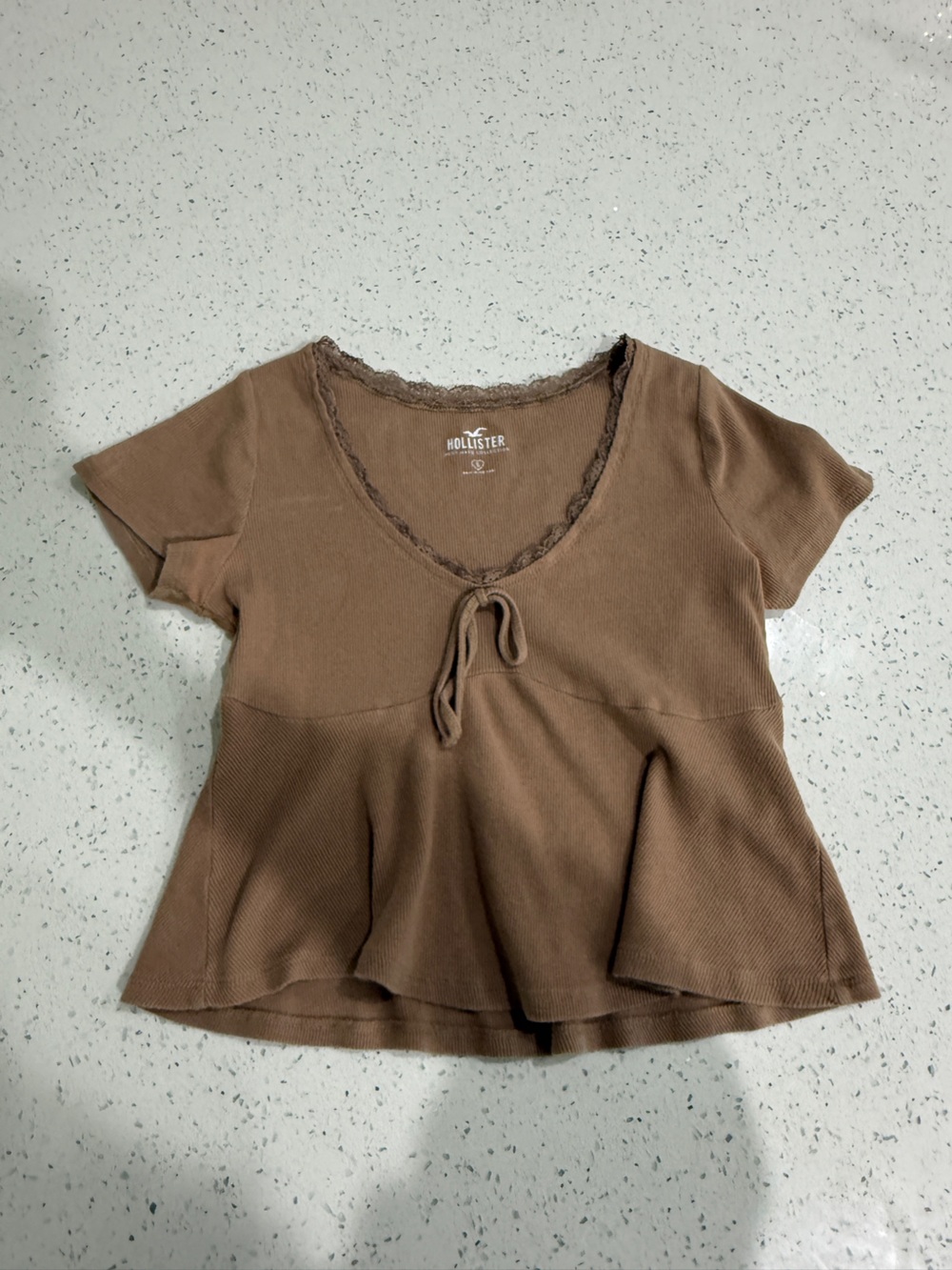 Hollister Co. brown lace trim crop top in a S